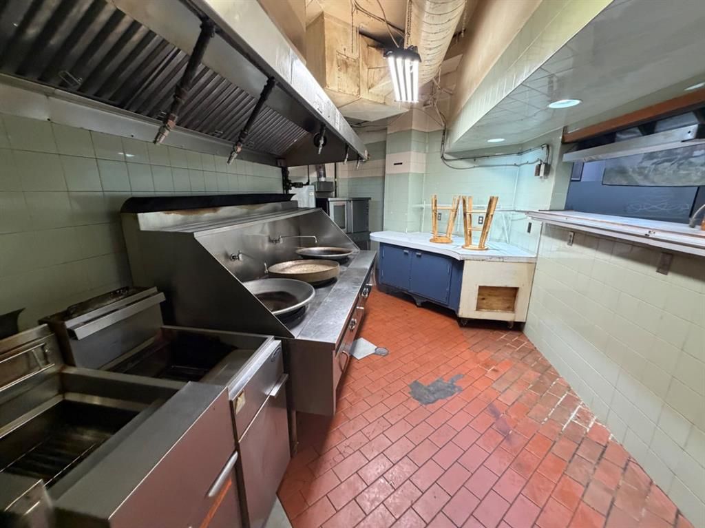 10009 101 Avenue  - Photo 11