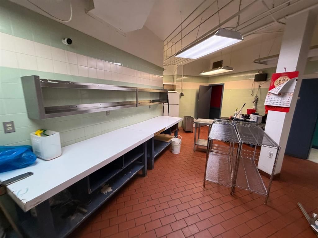 10009 101 Avenue  - Photo 18