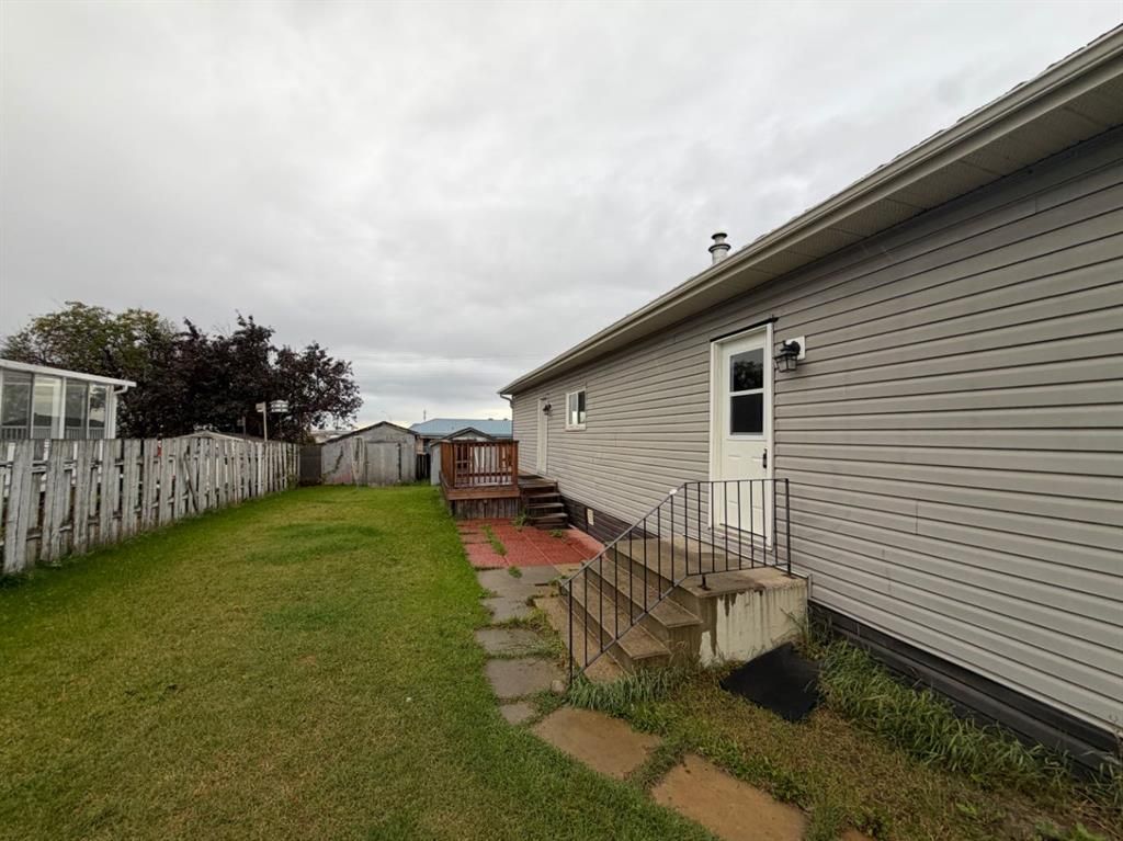 11918 98 Street  - Photo 12