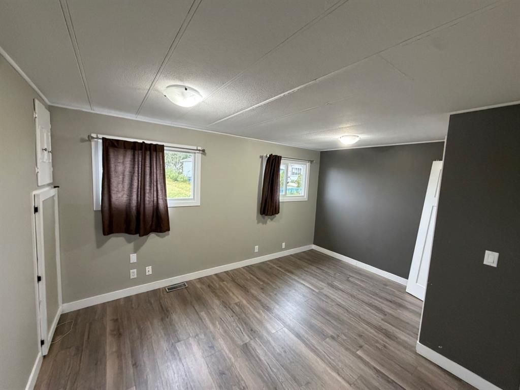 11918 98 Street  - Photo 6