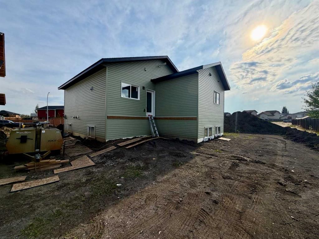9216 95 Avenue  - Photo 4