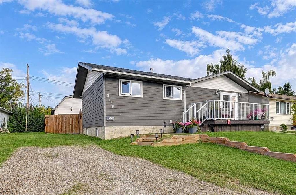 9238 111 Avenue  - Photo 2