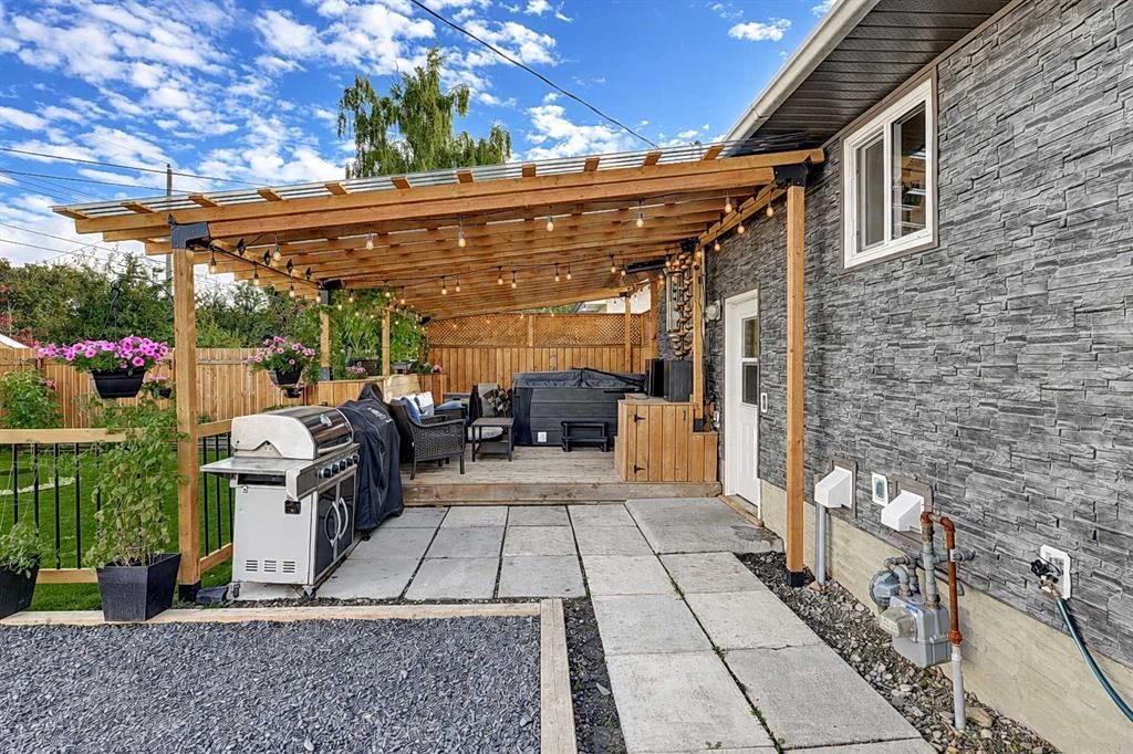9238 111 Avenue  - Photo 33