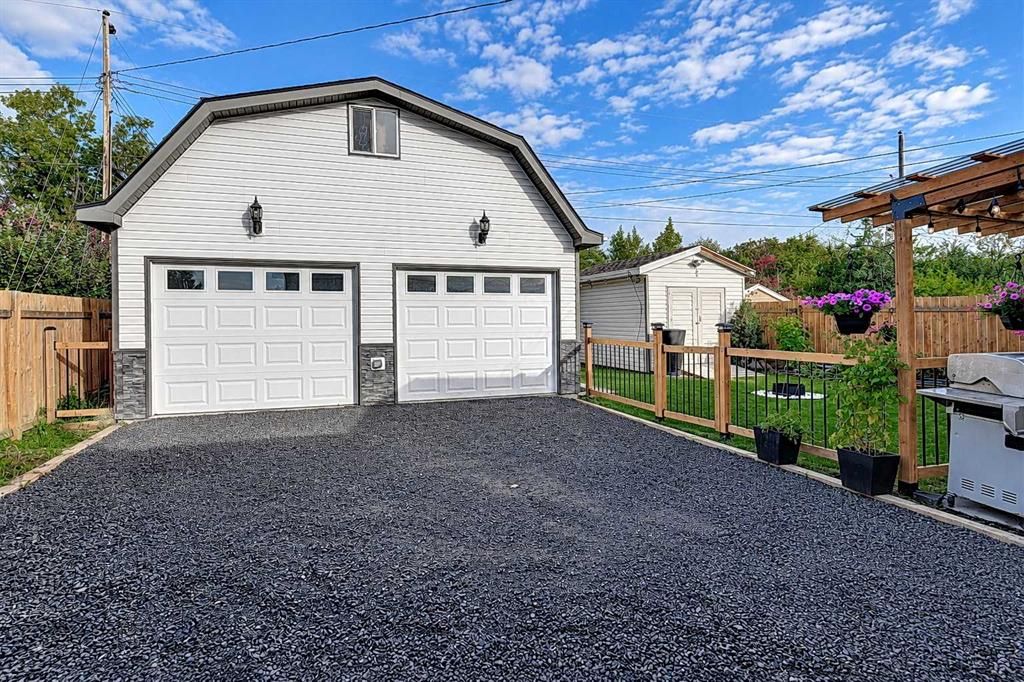 9238 111 Avenue  - Photo 38