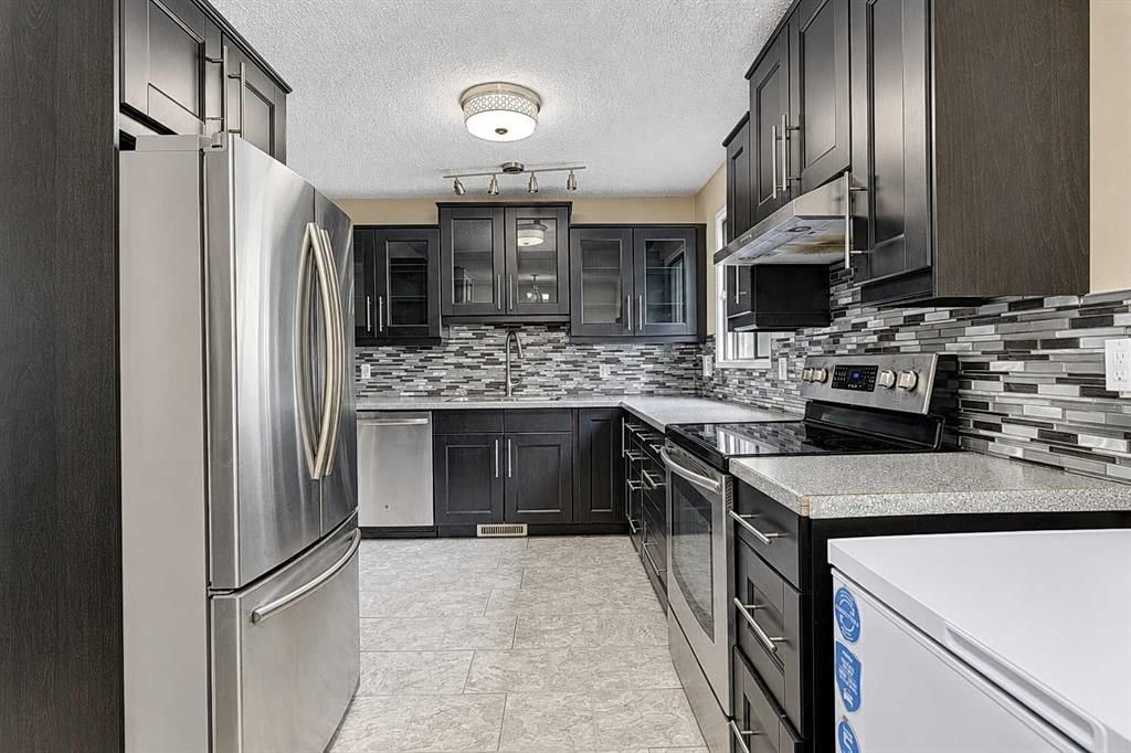 9449 69 Avenue  - Photo 3