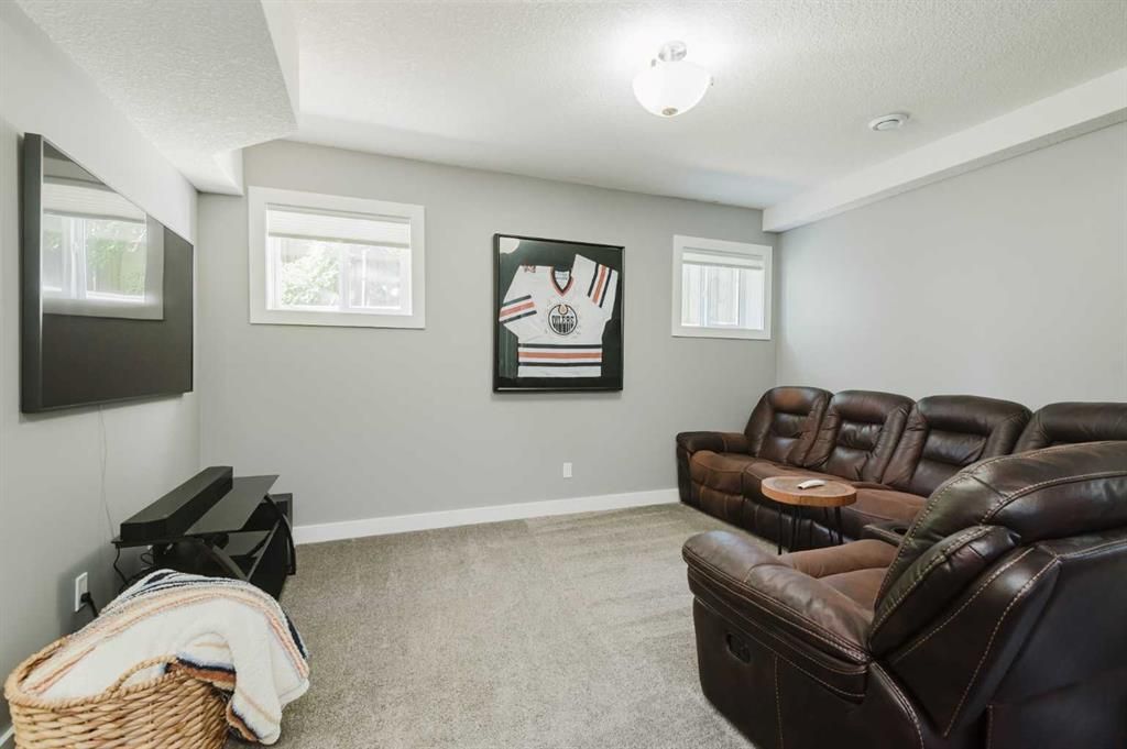 11242 59 Avenue  - Photo 36