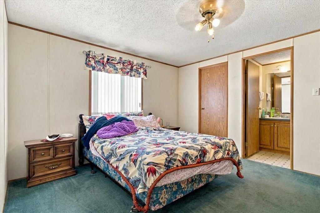 124 Clark Crescent  - Photo 9