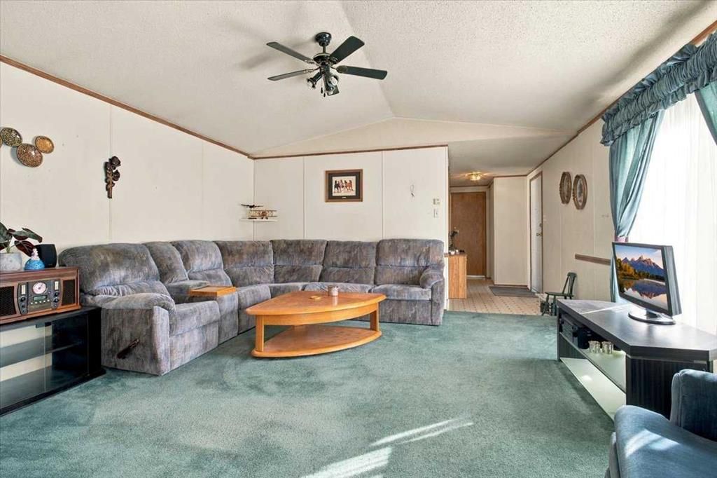 124 Clark Crescent - Photo 4