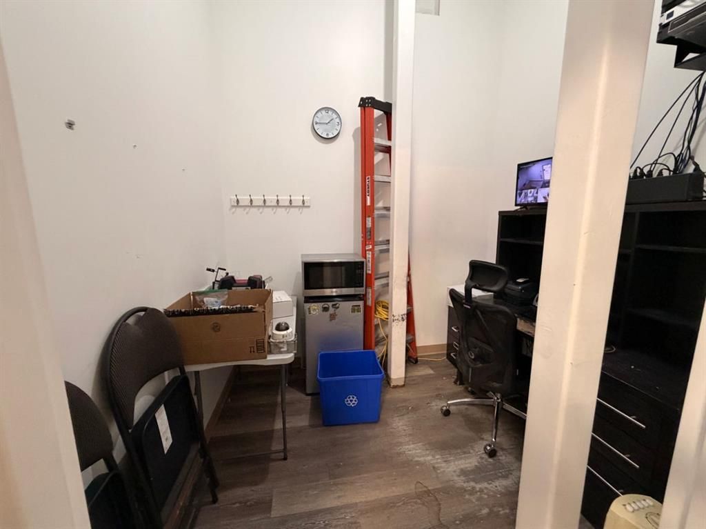 7201 99 Street  - Photo 16