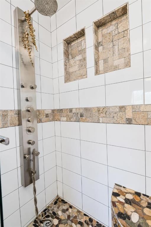 1101 Redlow Drive  - Photo 11