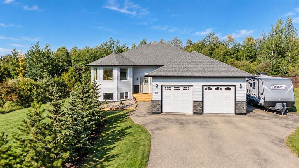 1101 Redlow Drive  - Photo 2