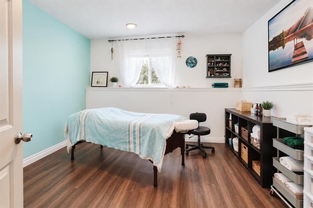1101 Redlow Drive  - Photo 27