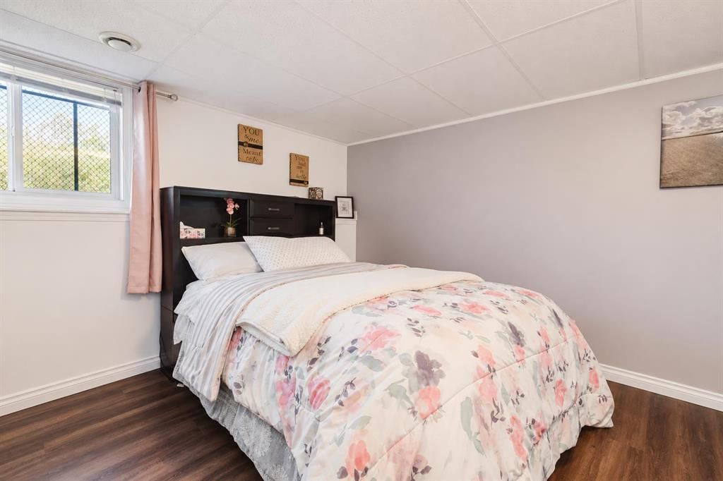 1101 Redlow Drive  - Photo 28