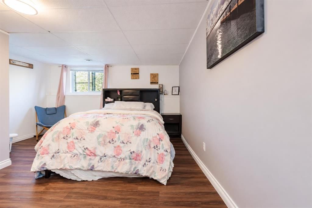 1101 Redlow Drive  - Photo 29