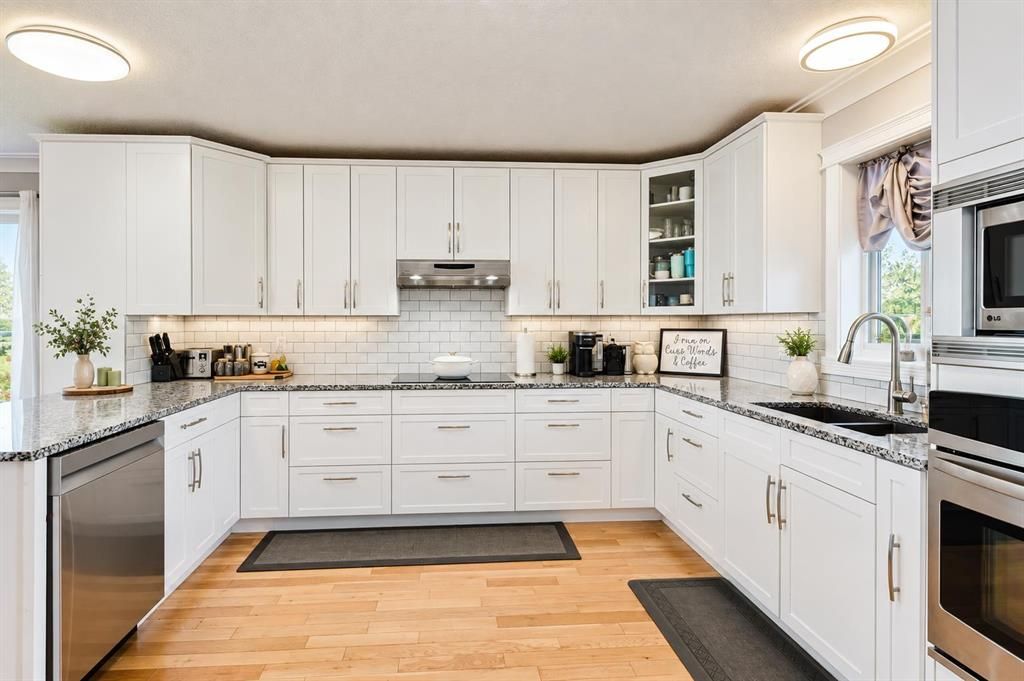 1101 Redlow Drive  - Photo 6