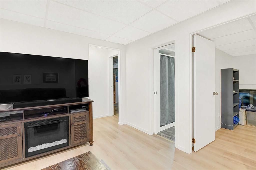9715 Prairie Road  - Photo 12
