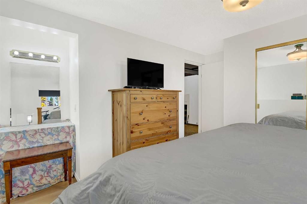 9715 Prairie Road  - Photo 23