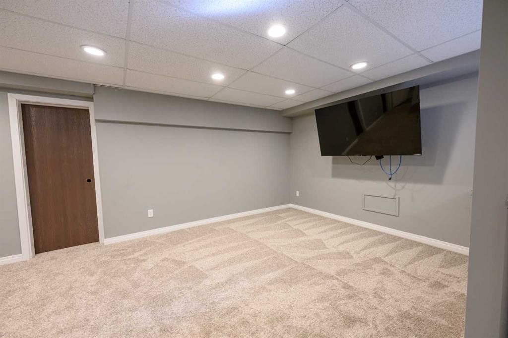 9905 75 Avenue  - Photo 35