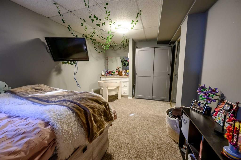 9905 75 Avenue  - Photo 38