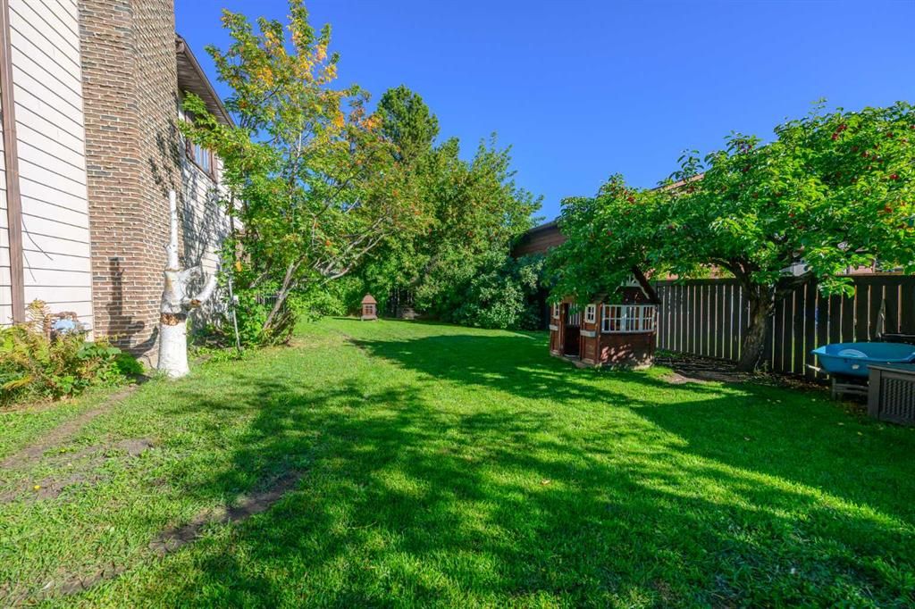 9905 75 Avenue  - Photo 46