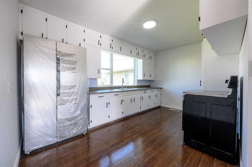 10024 103 Avenue  - Photo 8