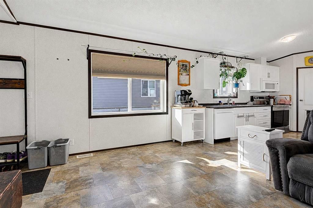 9924 99 Street  - Photo 12