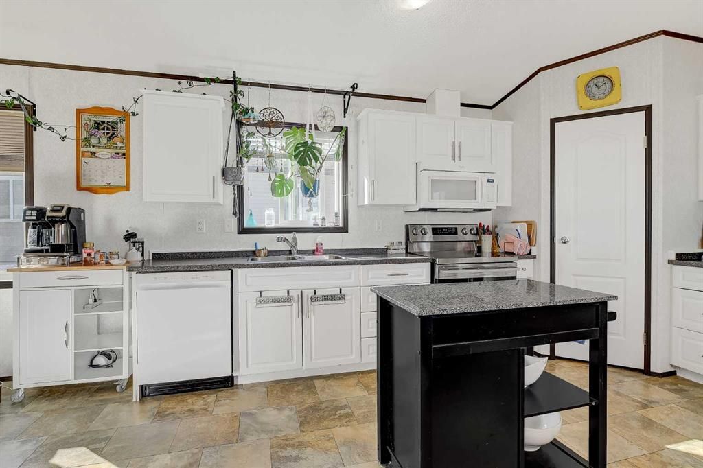 9924 99 Street  - Photo 16