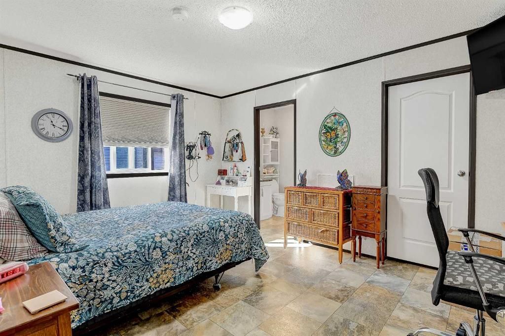 9924 99 Street  - Photo 20