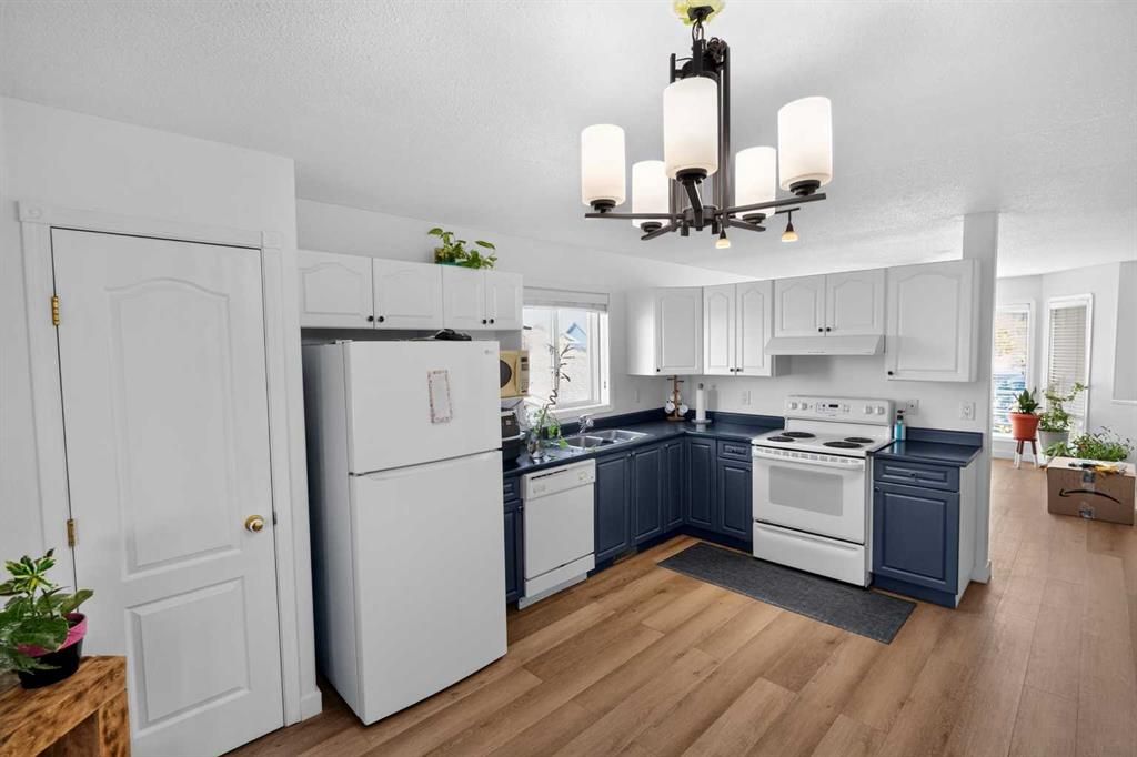 9218 115 Avenue  - Photo 11