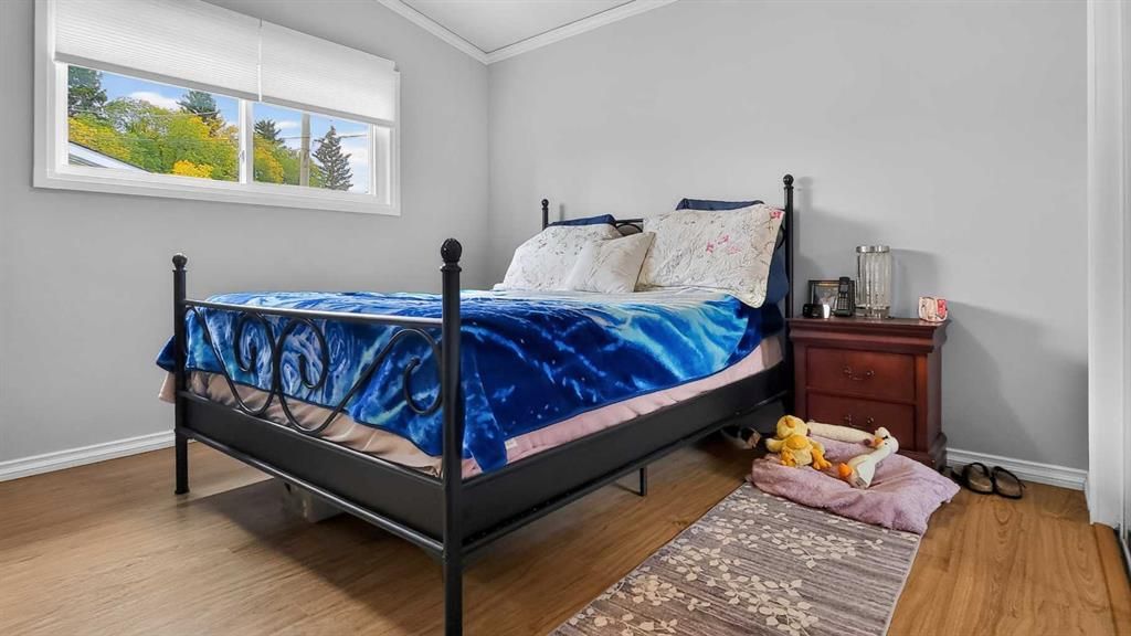 9908 86 Park Avenue  - Photo 15