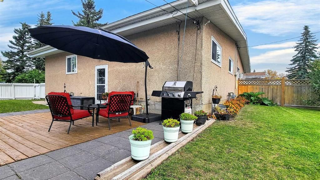 9908 86 Park Avenue  - Photo 34