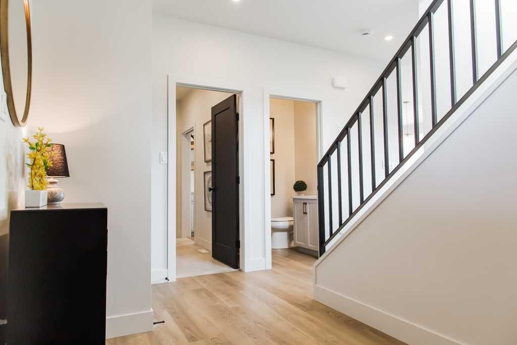 10729 145 Avenue  - Photo 6
