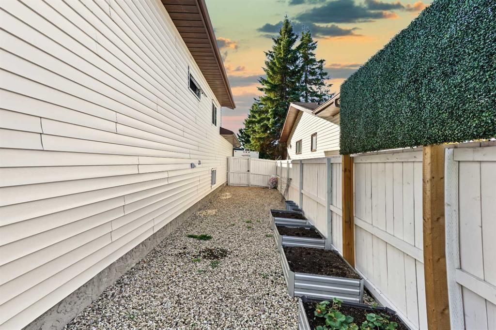 9426 64 Avenue  - Photo 37