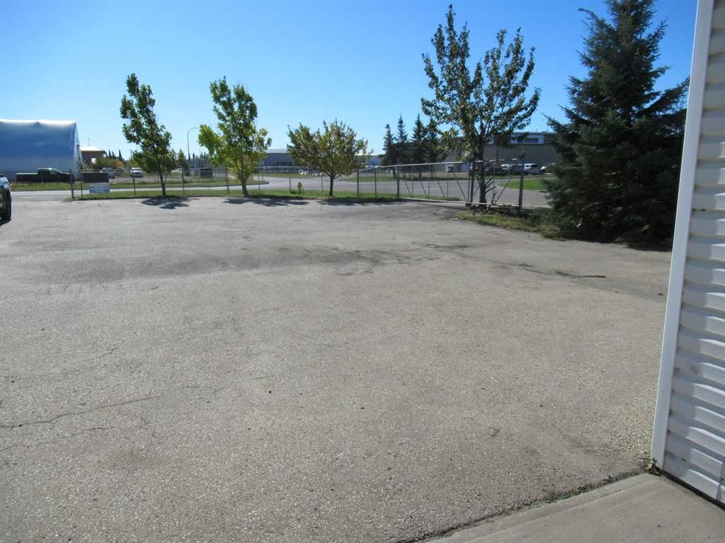 11450 89 Avenue  - Photo 6