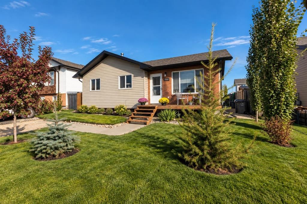 9328 98 Avenue - Photo 1