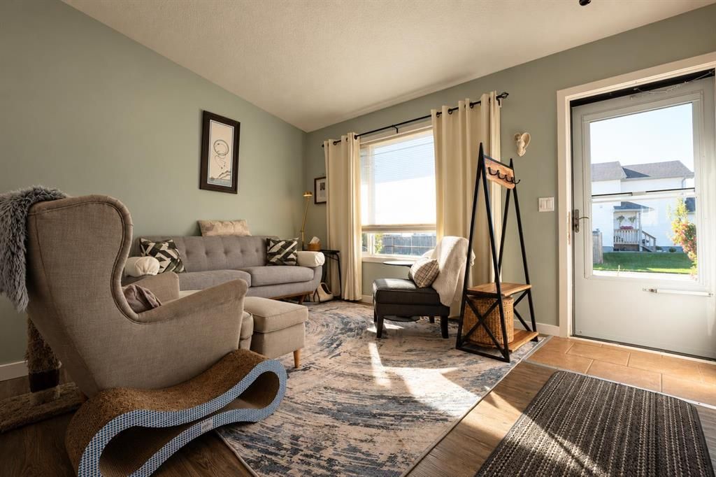 9328 98 Avenue  - Photo 4