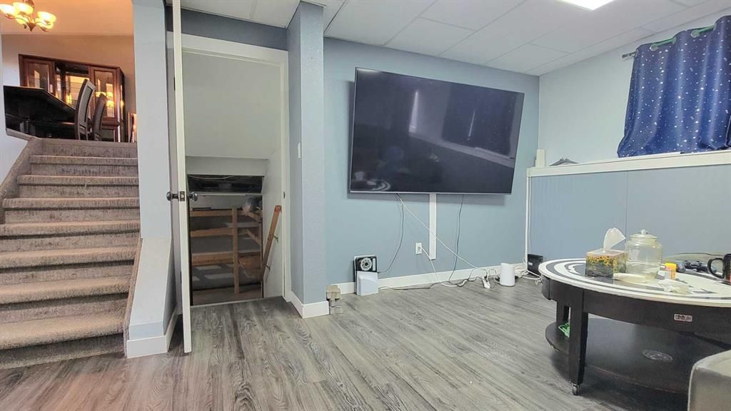 9810 102 Avenue  - Photo 24