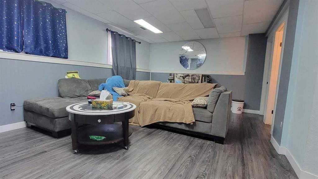 9810 102 Avenue  - Photo 25