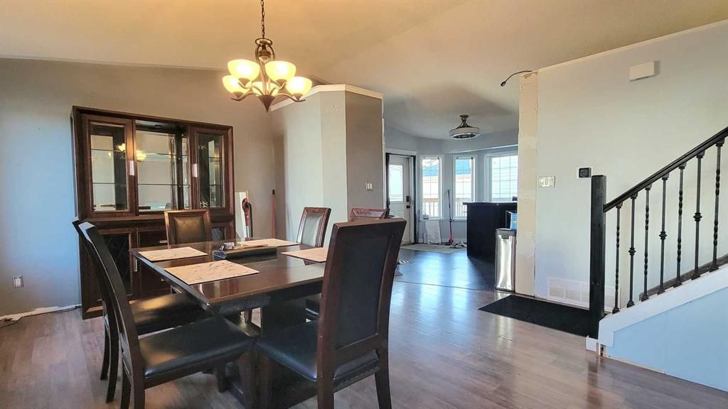 9810 102 Avenue  - Photo 7