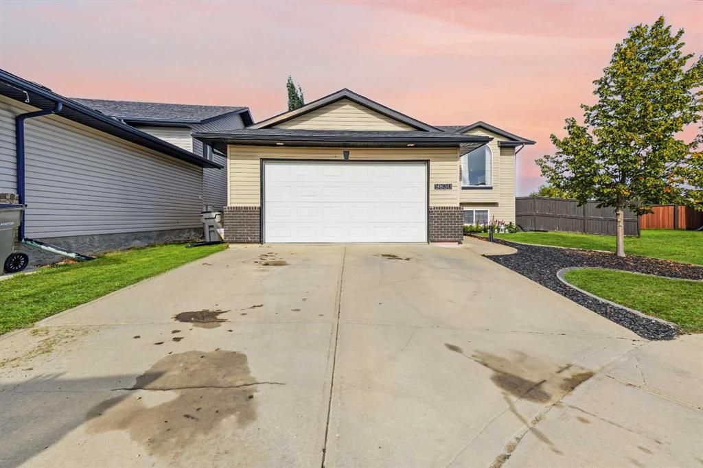 9830 67 Avenue  - Photo 32