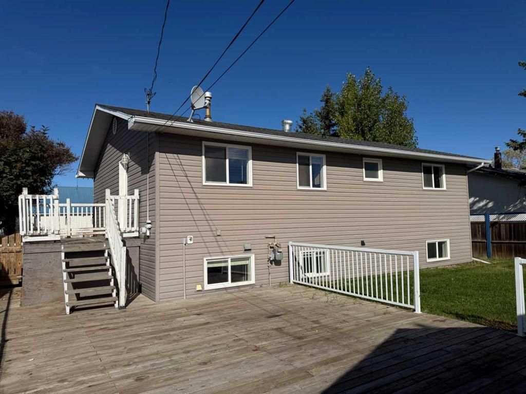 9915 97 Avenue  - Photo 3