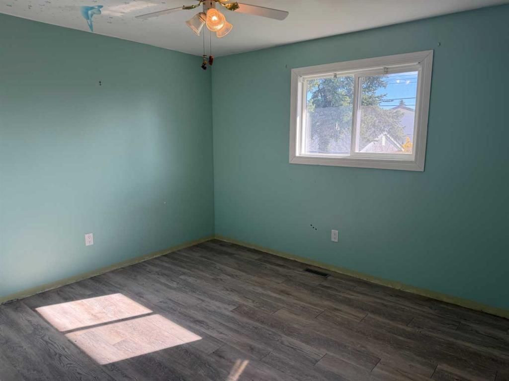 9915 97 Avenue  - Photo 8