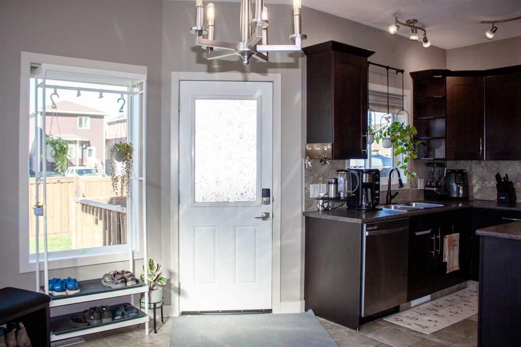 9402 88 Street  - Photo 11