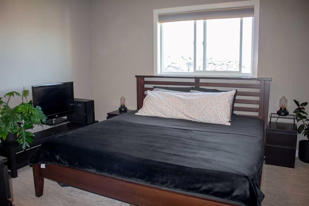 9402 88 Street  - Photo 14
