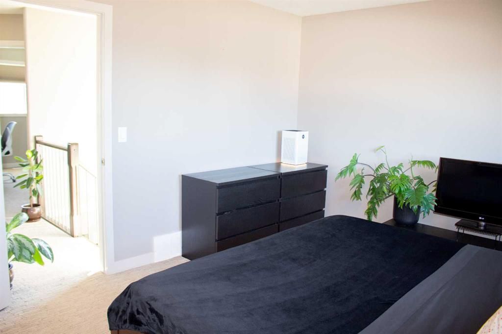 9402 88 Street  - Photo 18