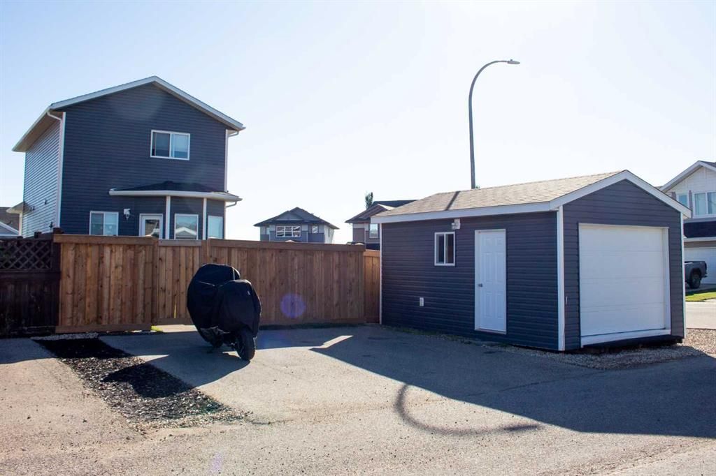 9402 88 Street  - Photo 3