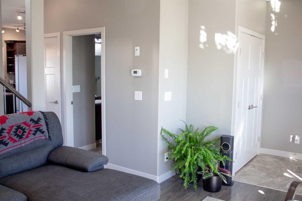 9402 88 Street  - Photo 7