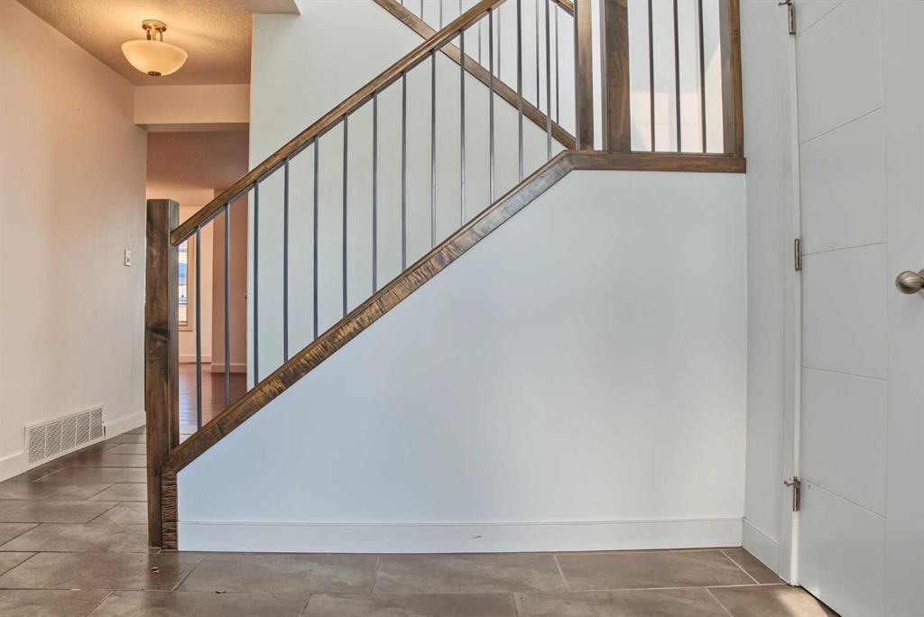 10821 60A Avenue  - Photo 3