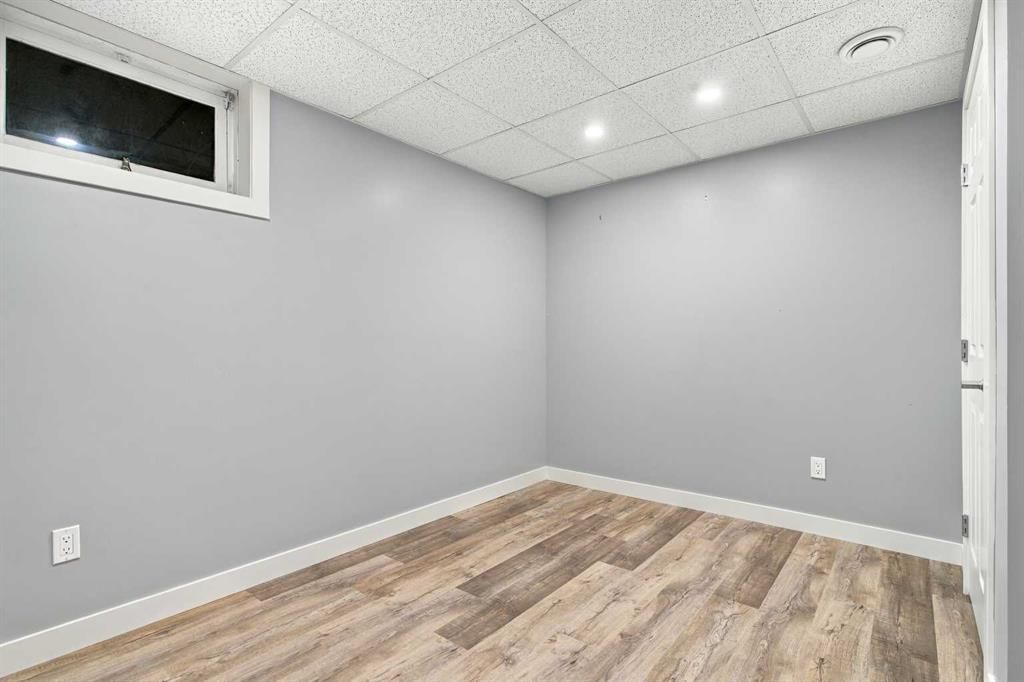 11107 94 Street  - Photo 29