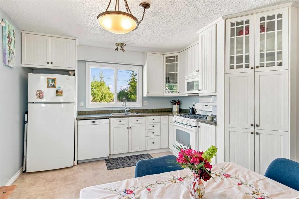 9313 111 Avenue  - Photo 10
